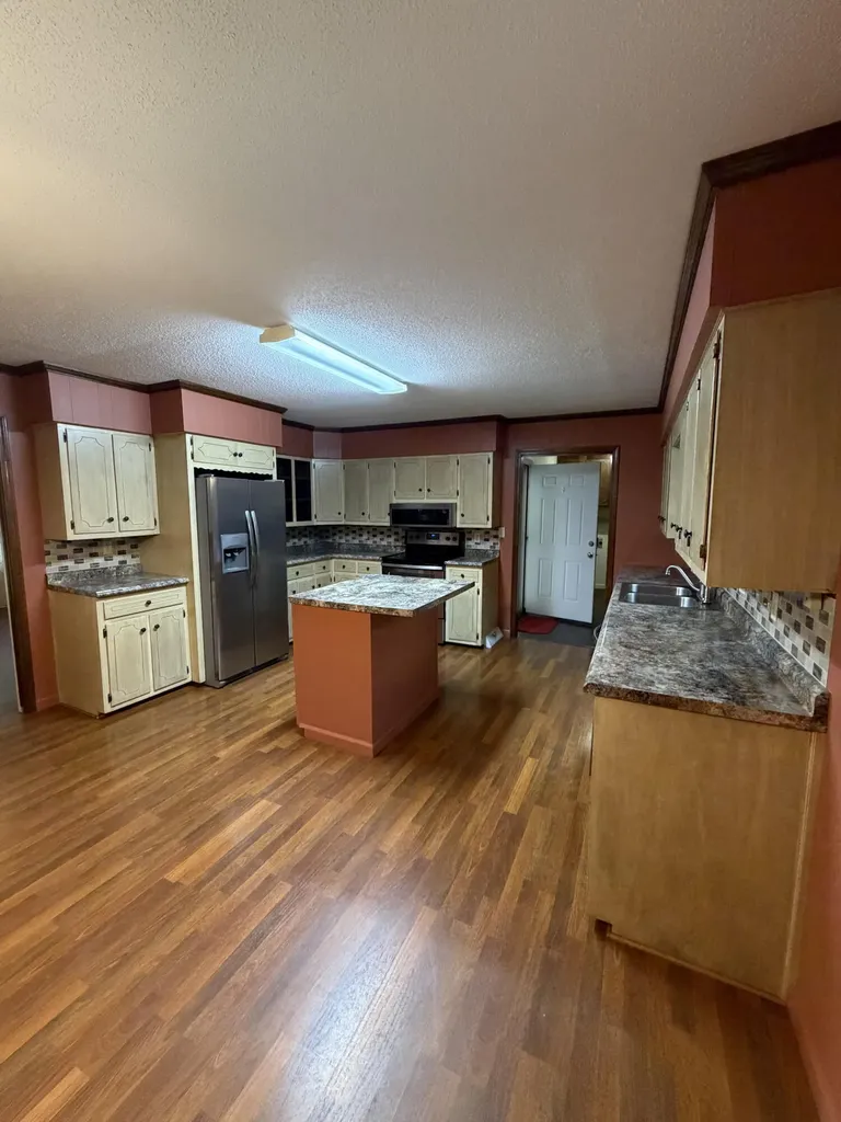 296 Barber Road Clinton KY 42031