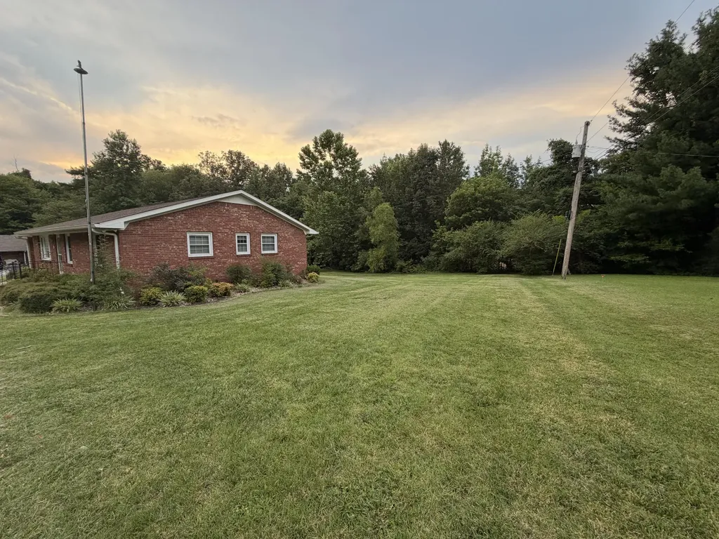 296 Barber Road Clinton KY 42031