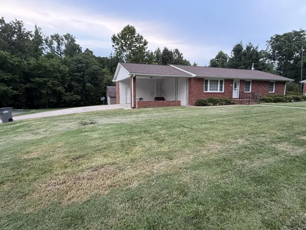 296 Barber Road Clinton KY 42031