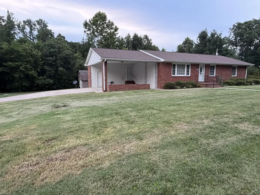 296 Barber Road Clinton KY 42031