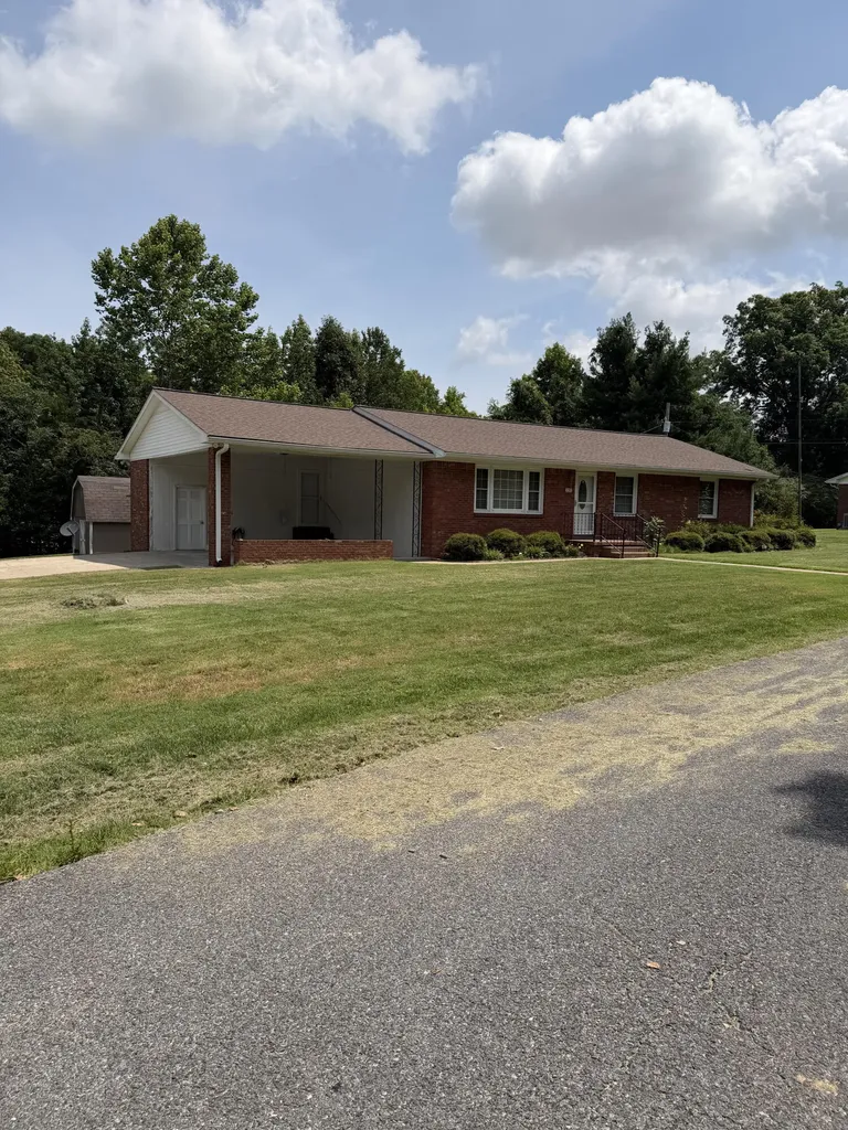 296 Barber Road Clinton KY 42031