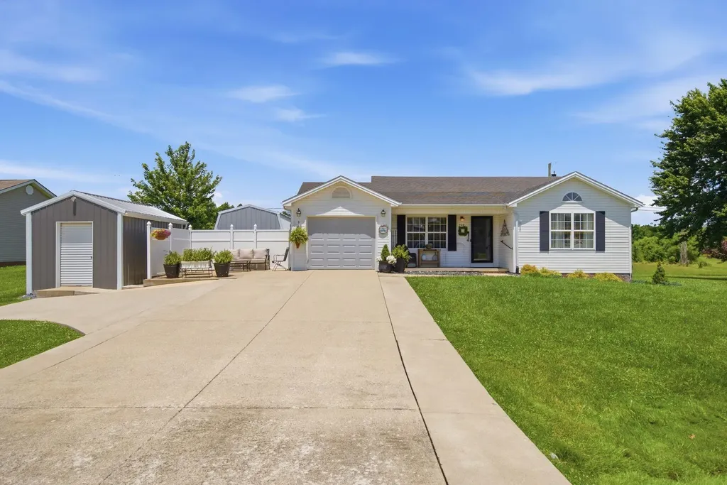 204 Beechwood Drive Berea KY 40403