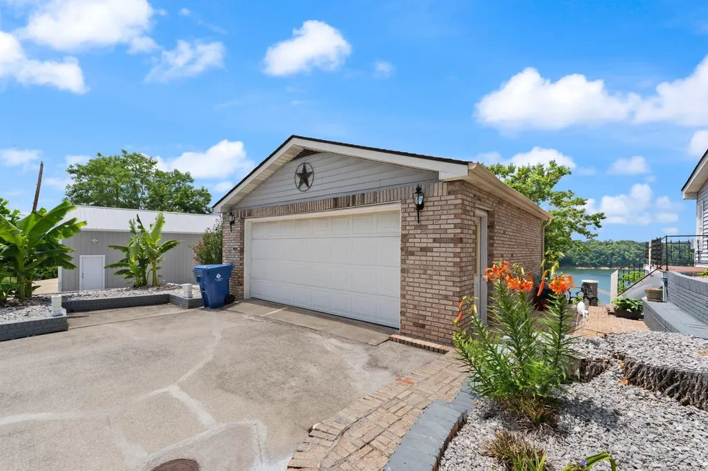 27 Waterworks Drive Somerset KY 42503