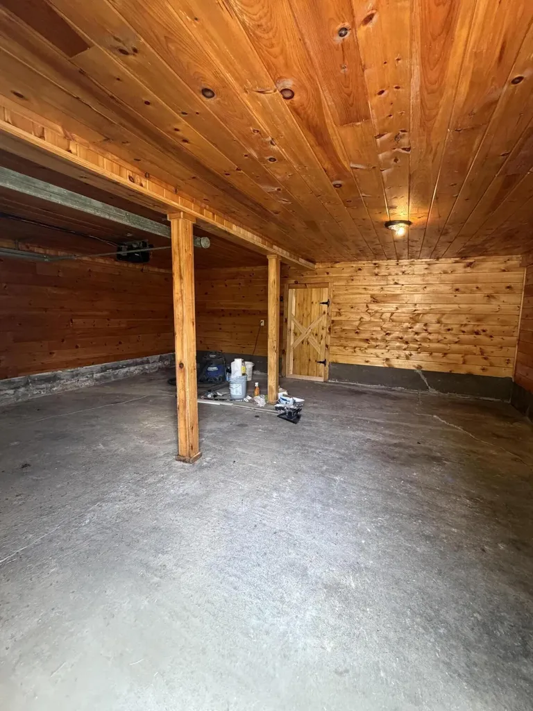 2718 Bee Creek Road Corbin KY 40701