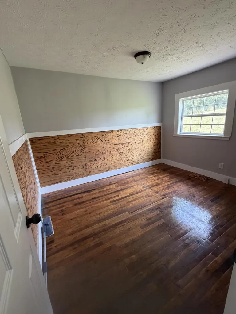 2718 Bee Creek Road Corbin KY 40701