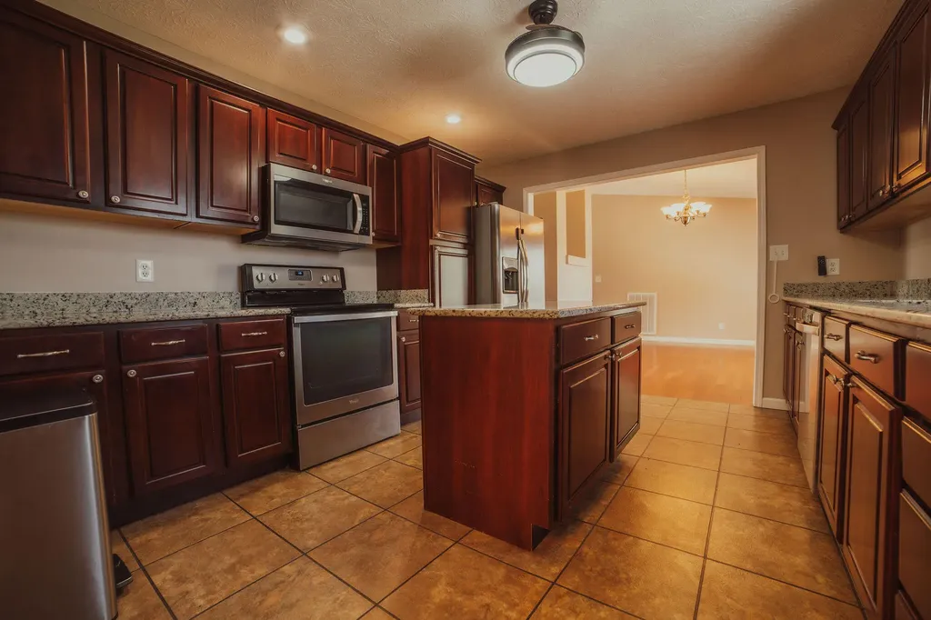 546 Smith's Lane Mayfield KY 42066