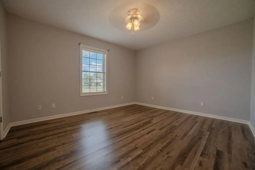 546 Smith's Lane Mayfield KY 42066