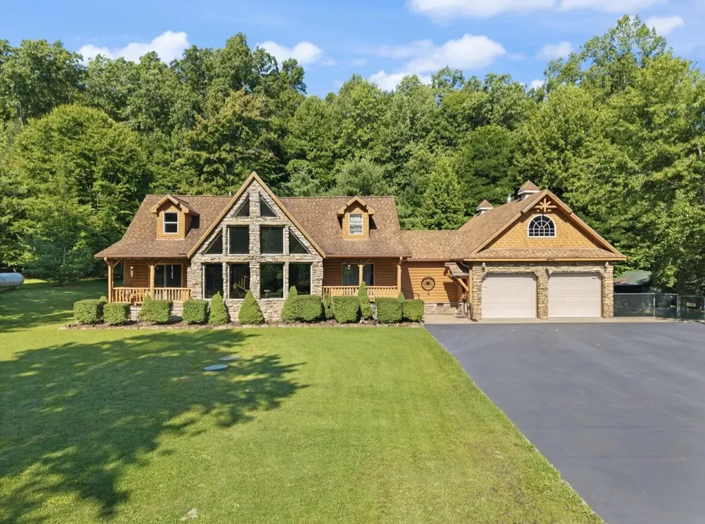 4655 4655 State Highway 1050 Jeffersonville KY 40337