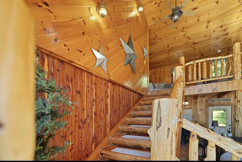 4655 4655 State Highway 1050 Jeffersonville KY 40337