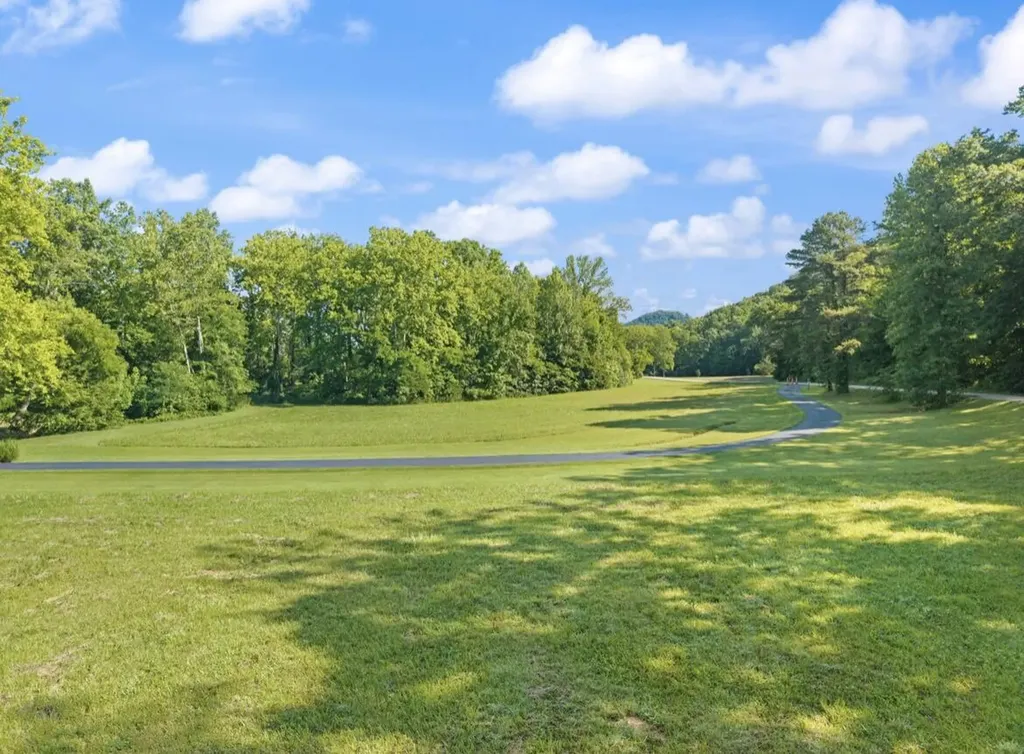 4655 4655 State Highway 1050 Jeffersonville KY 40337