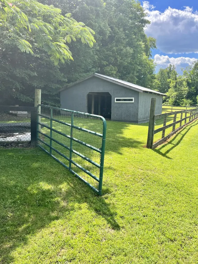4655 4655 State Highway 1050 Jeffersonville KY 40337