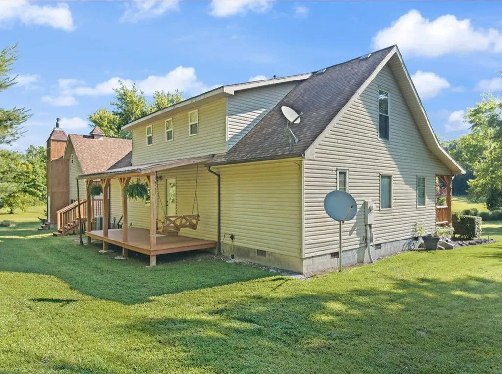 4655 4655 State Highway 1050 Jeffersonville KY 40337