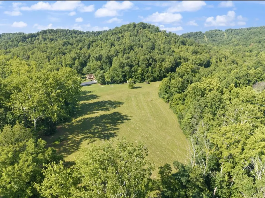 4655 4655 State Highway 1050 Jeffersonville KY 40337