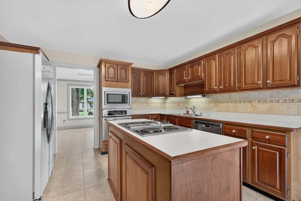 2417 Vale Drive Lexington KY 40514