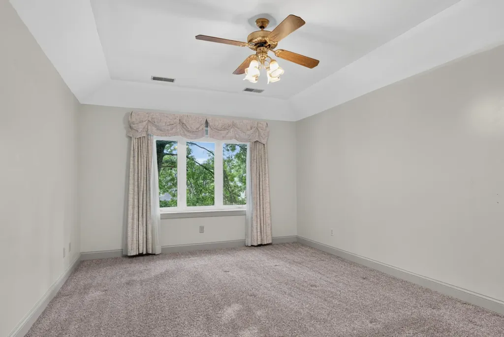 2417 Vale Drive Lexington KY 40514