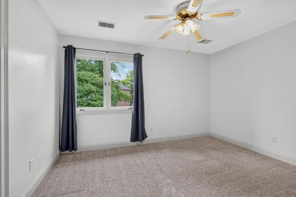 2417 Vale Drive Lexington KY 40514