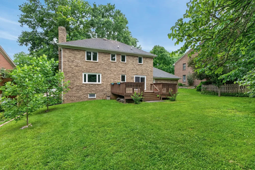 2417 Vale Drive Lexington KY 40514