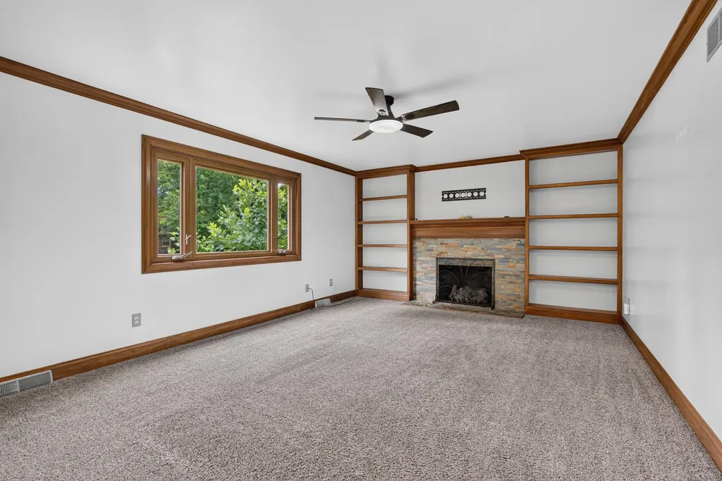 2417 Vale Drive Lexington KY 40514