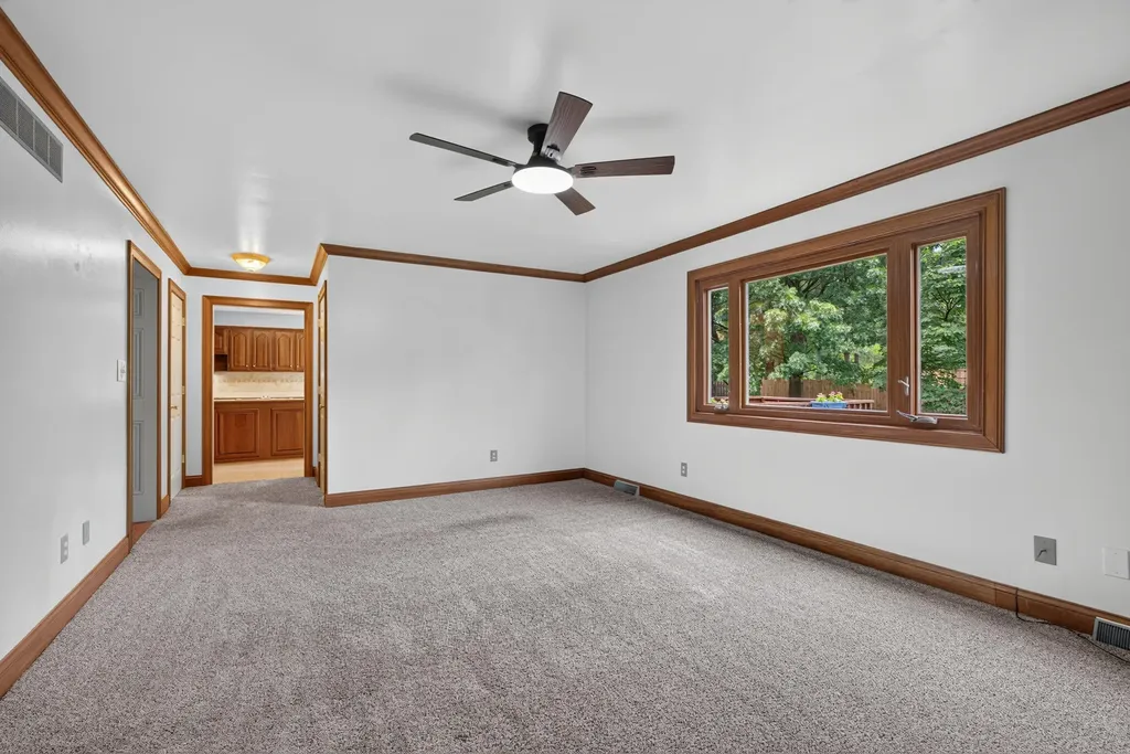 2417 Vale Drive Lexington KY 40514