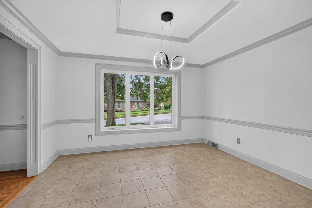 2417 Vale Drive Lexington KY 40514
