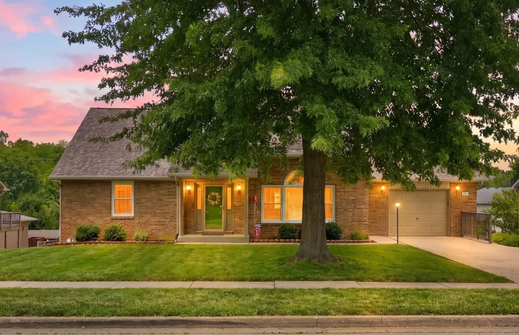 312 Castle Boulevard Paris KY 40361