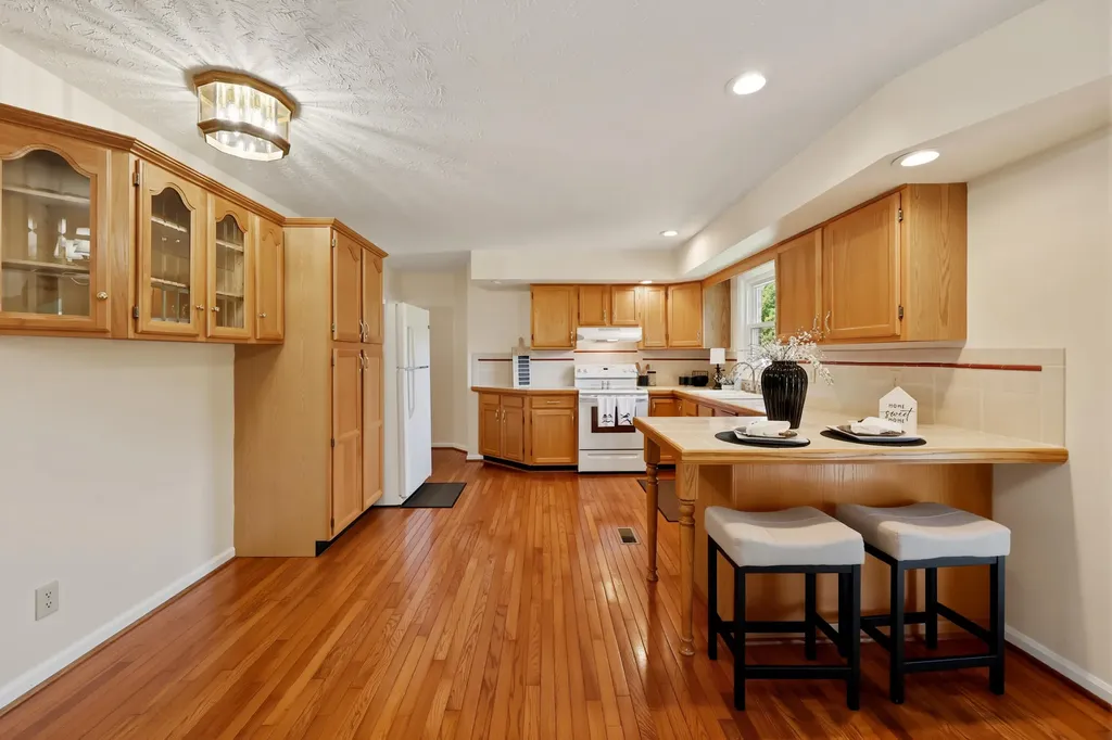 312 Castle Boulevard Paris KY 40361