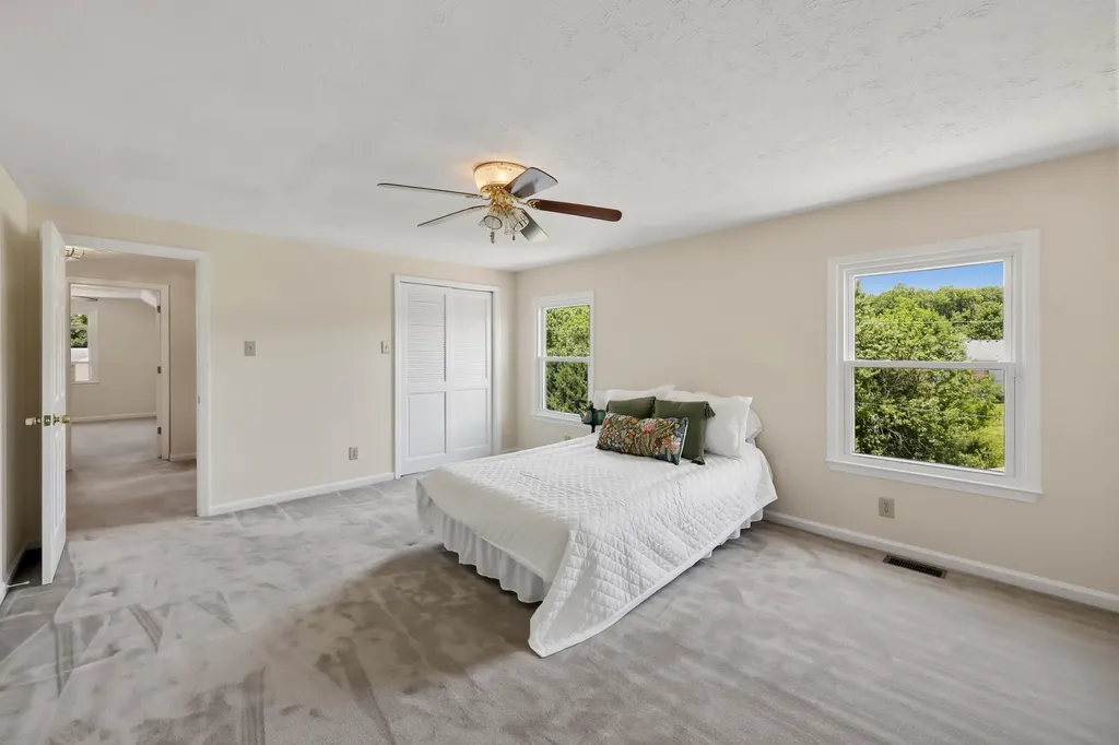 312 Castle Boulevard Paris KY 40361