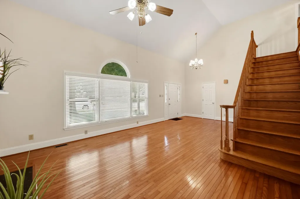 312 Castle Boulevard Paris KY 40361
