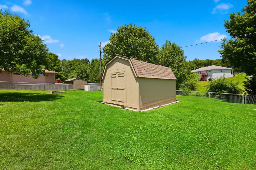 312 Castle Boulevard Paris KY 40361