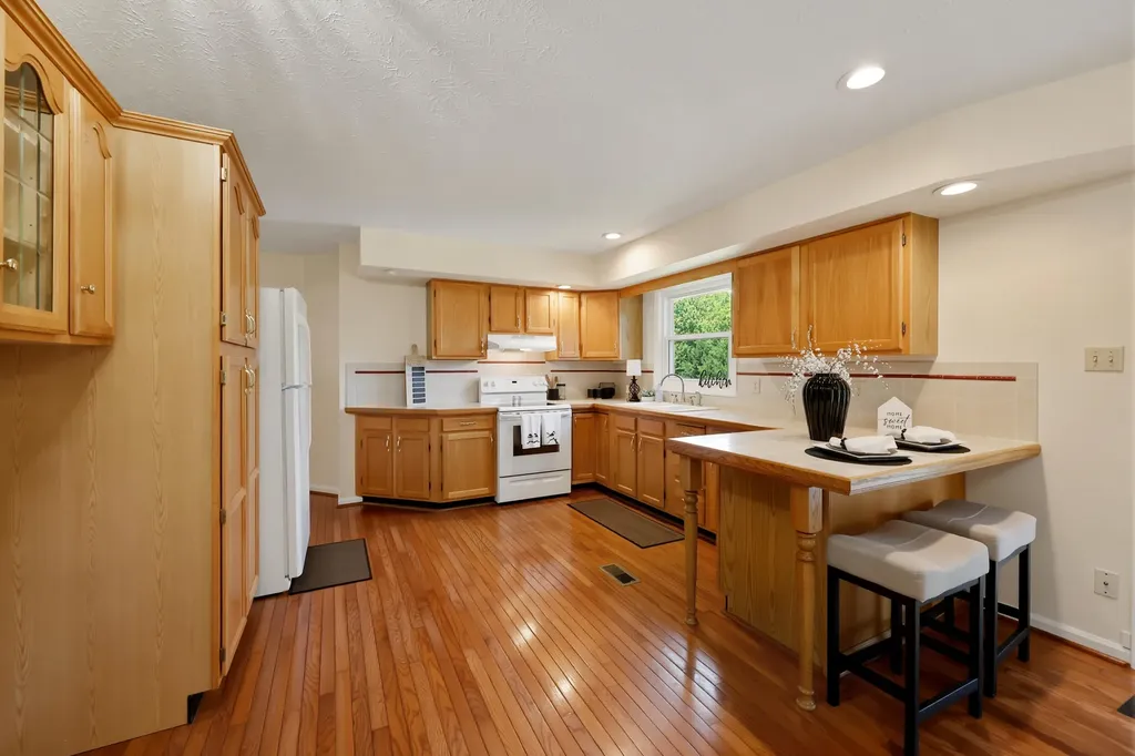 312 Castle Boulevard Paris KY 40361
