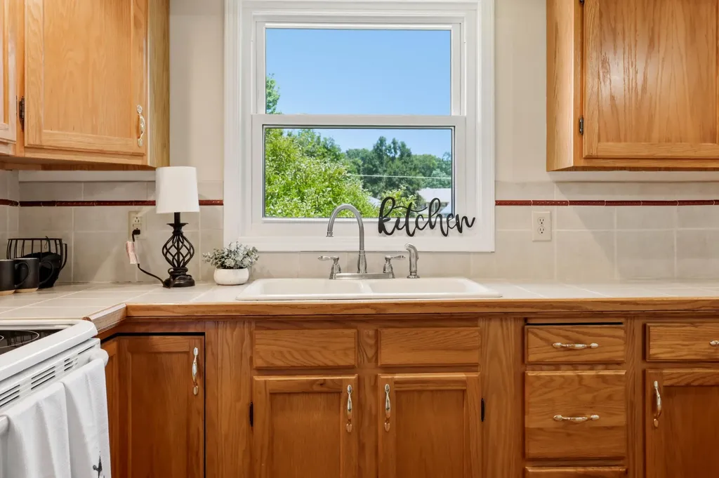 312 Castle Boulevard Paris KY 40361