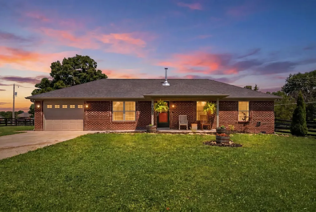 1080 Barker Lane Berea KY 40403