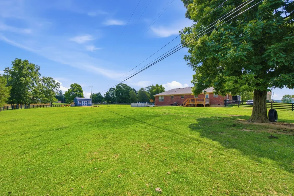 1080 Barker Lane Berea KY 40403
