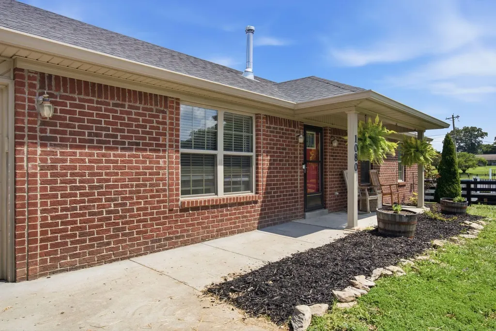 1080 Barker Lane Berea KY 40403