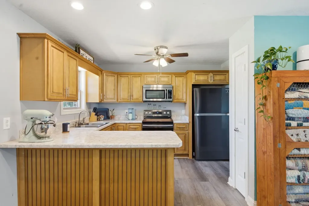 1080 Barker Lane Berea KY 40403