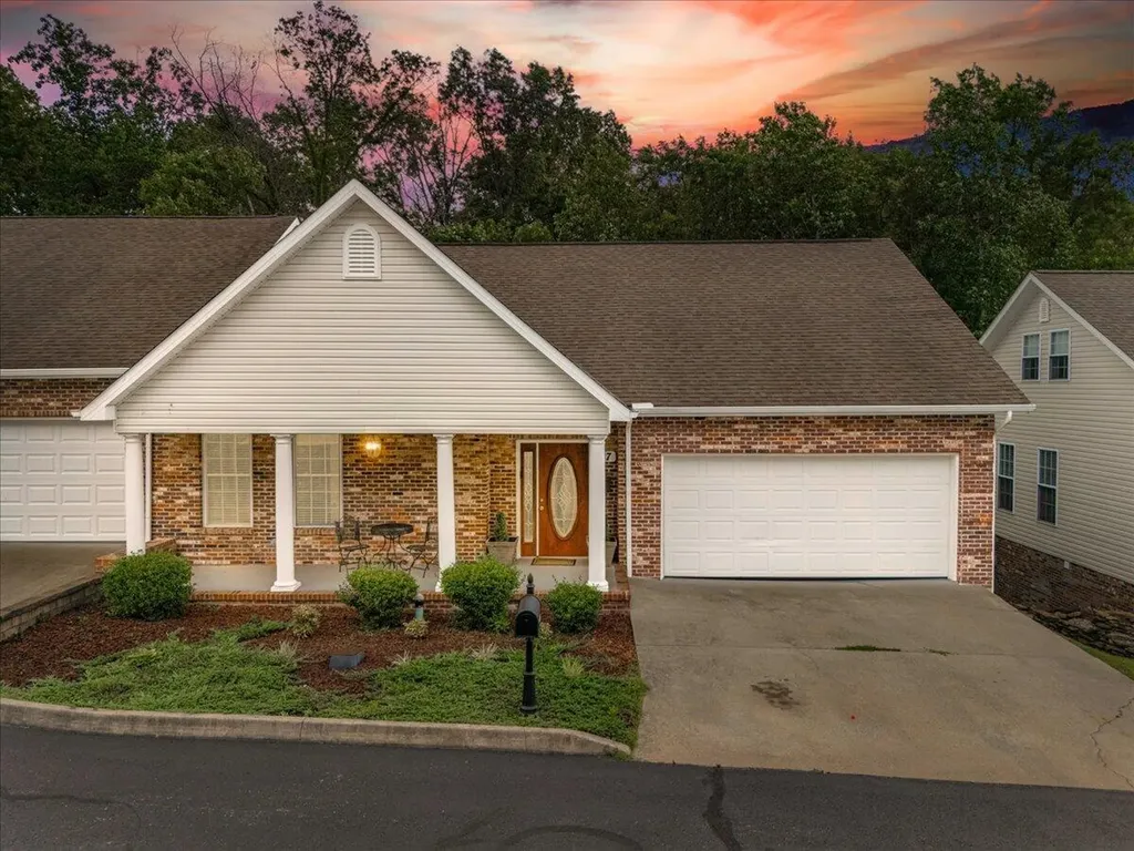 87 Blair Park Corbin KY 40701
