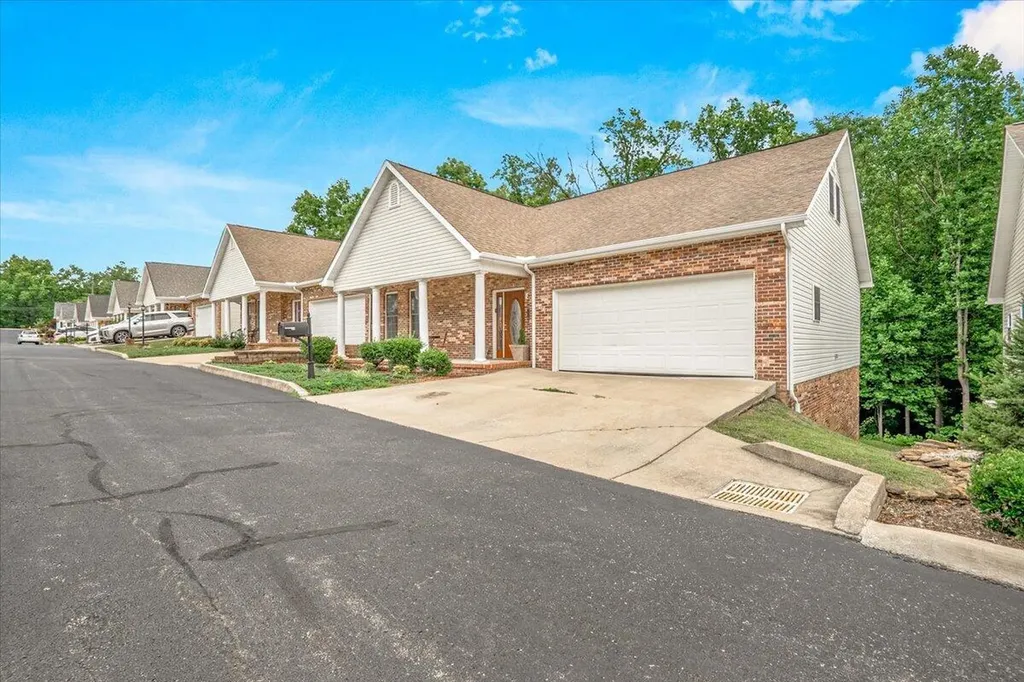 87 Blair Park Corbin KY 40701