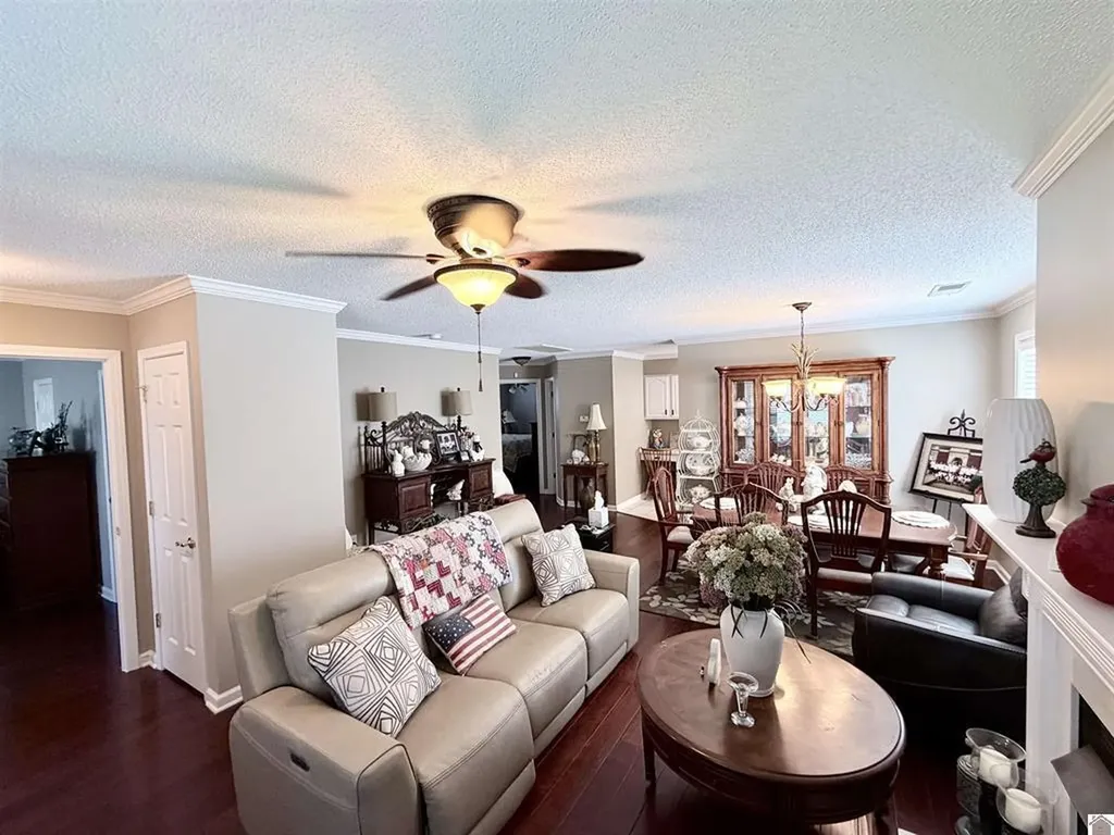 4915 W Towne Drive Paducah KY 42001