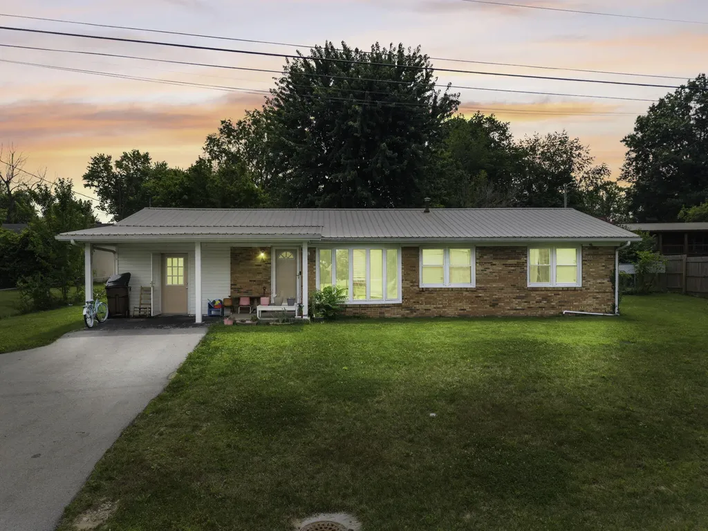 758 N Main Street Stanton KY 40380
