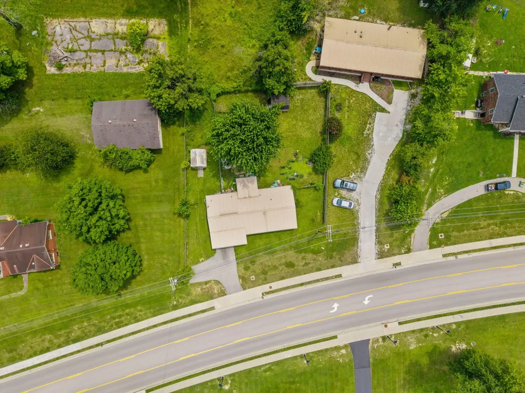 758 N Main Street Stanton KY 40380