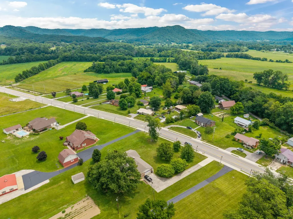 758 N Main Street Stanton KY 40380