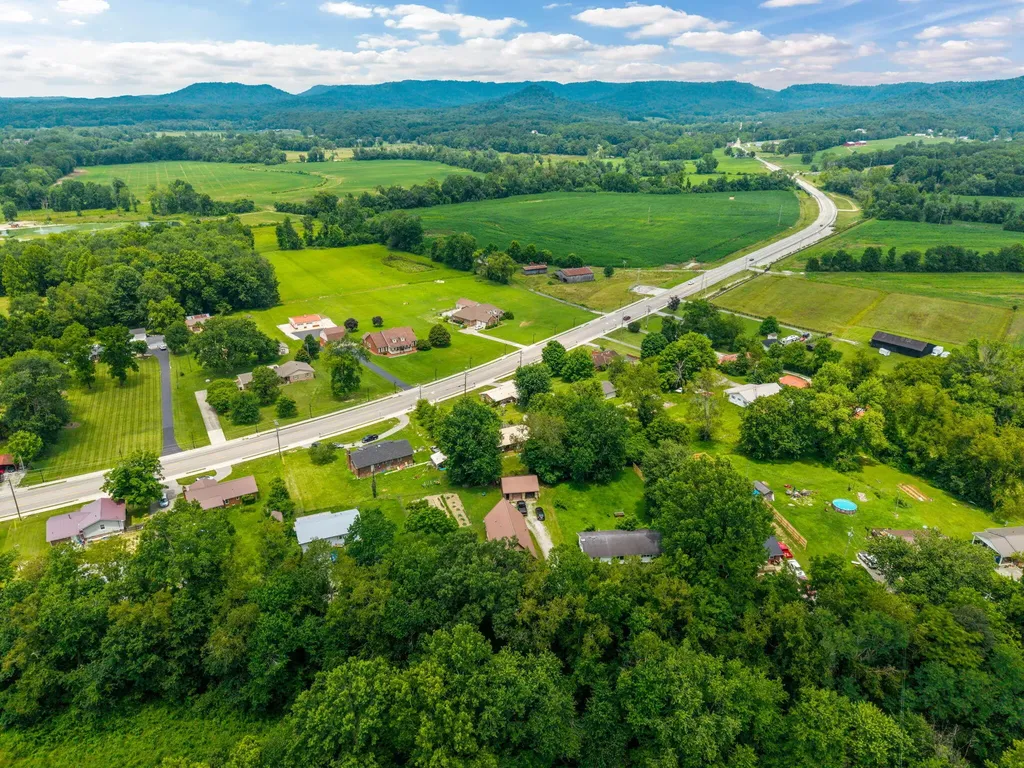 758 N Main Street Stanton KY 40380