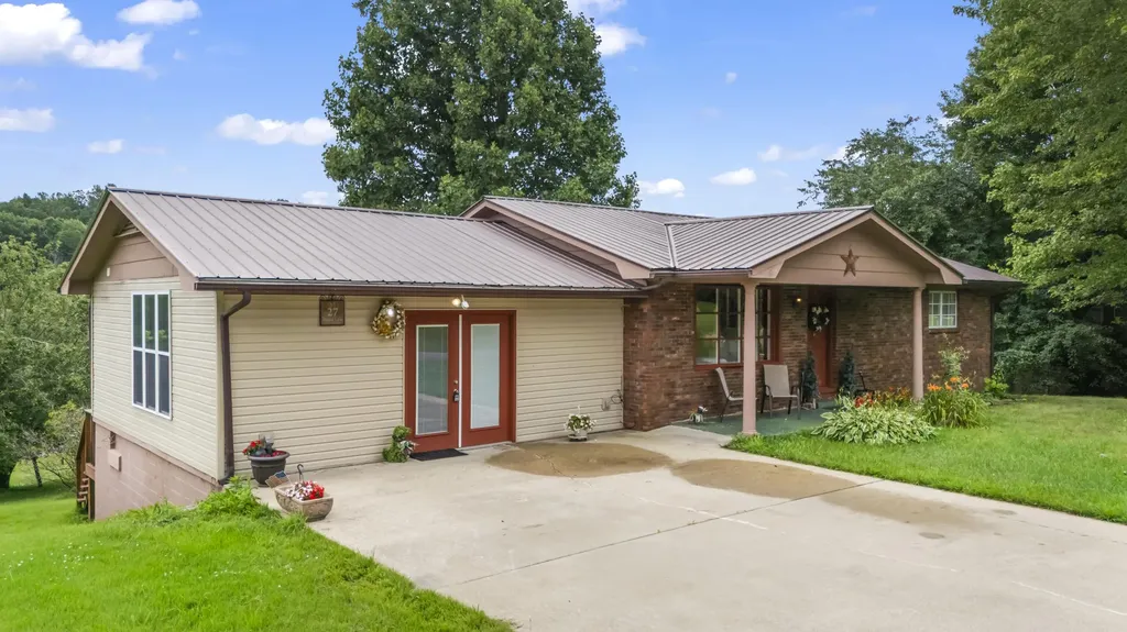 27 Poplar Lane Morehead KY 40351