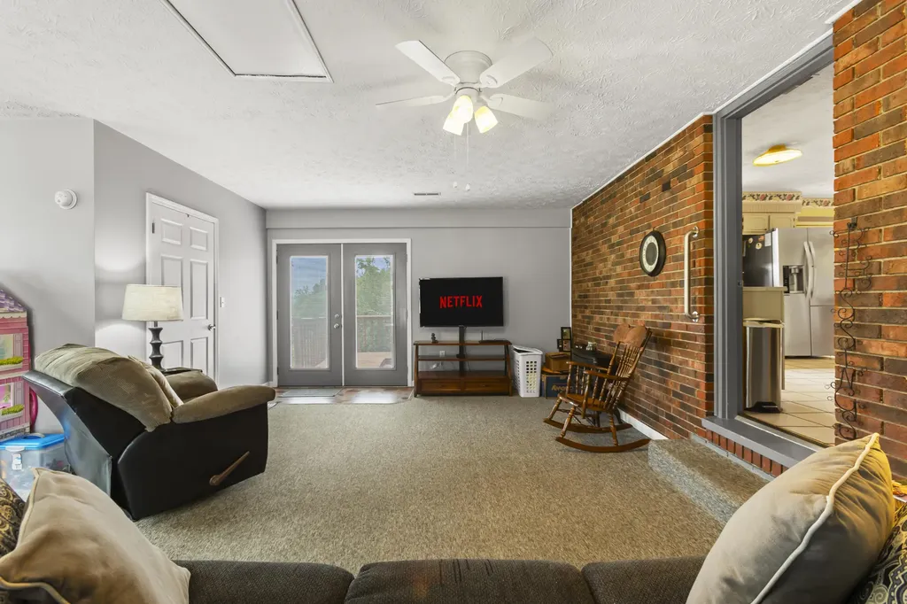 27 Poplar Lane Morehead KY 40351