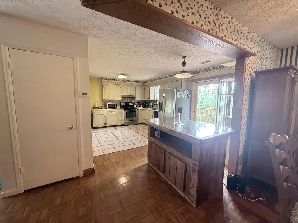 27 Poplar Lane Morehead KY 40351