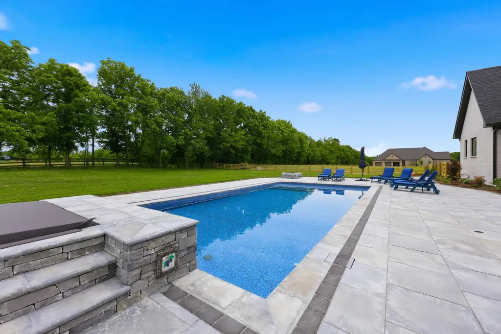 555 Canvasback Drive Nicholasville KY 40356