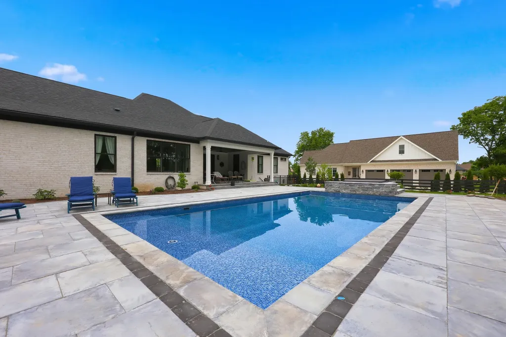 555 Canvasback Drive Nicholasville KY 40356