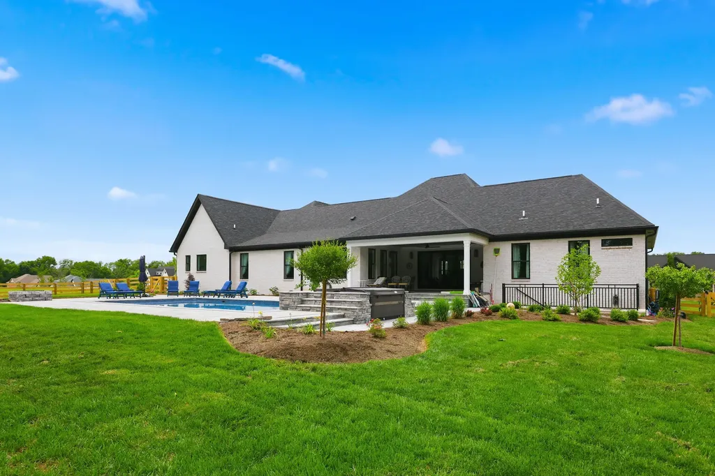 555 Canvasback Drive Nicholasville KY 40356