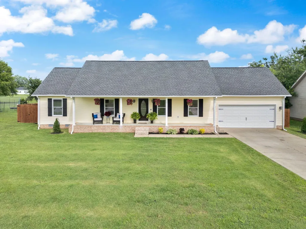 2012 Land's End Court Hopkinsville KY 42240