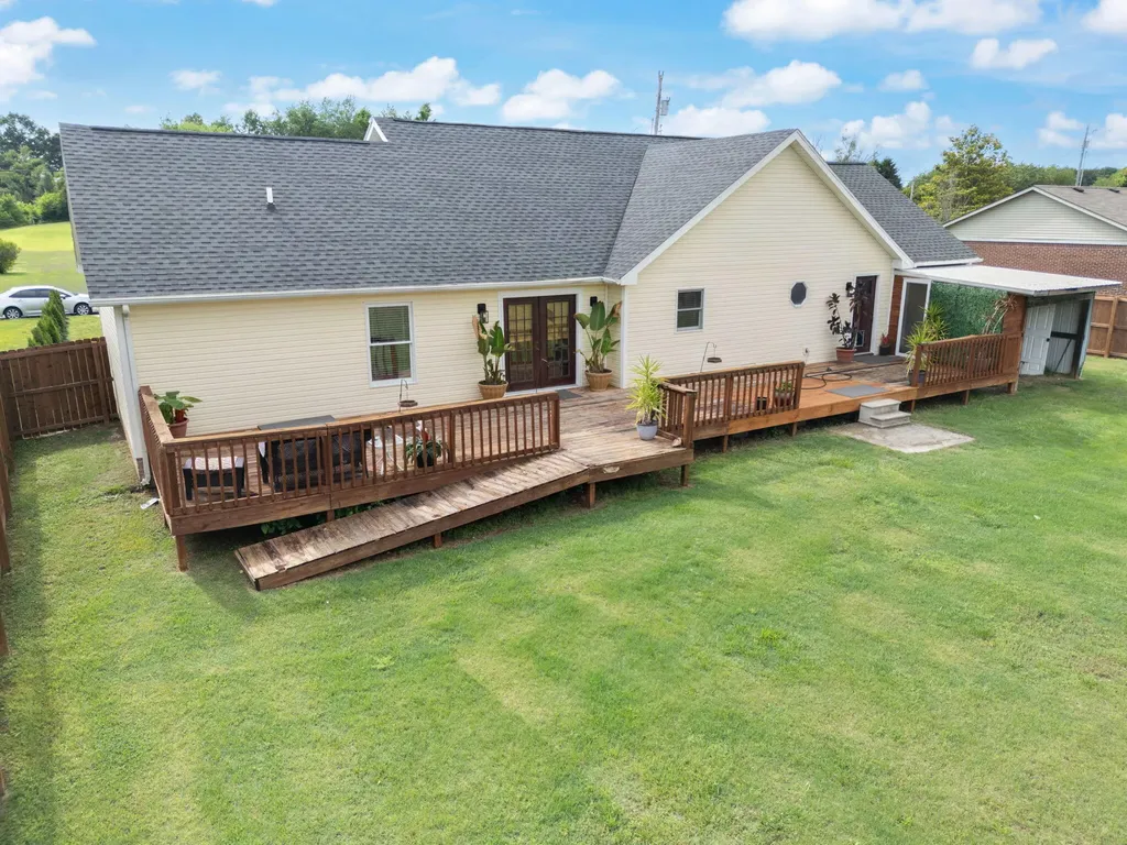 2012 Land's End Court Hopkinsville KY 42240
